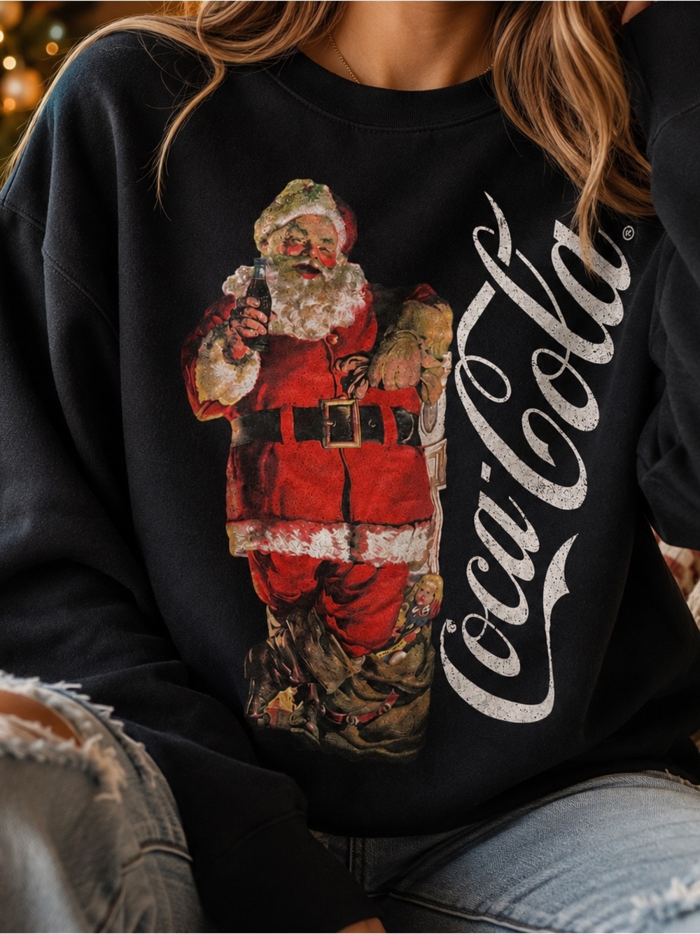 Coca Cola Black Crewneck Sweatshirt with Red Santa Graphic Size Medium